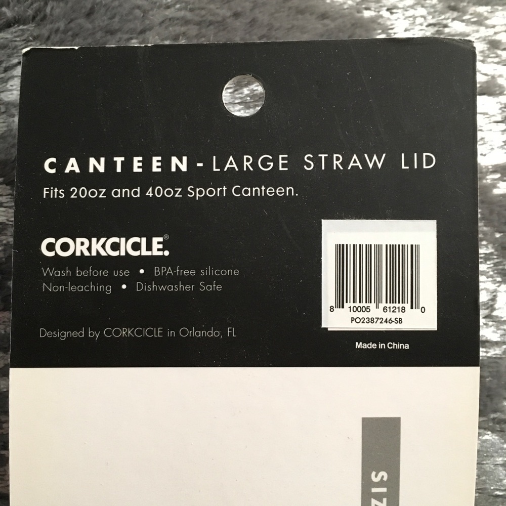 Corkcicle Canteen Large Straw Lid — Black and White Packaging - Picture 2 of 2